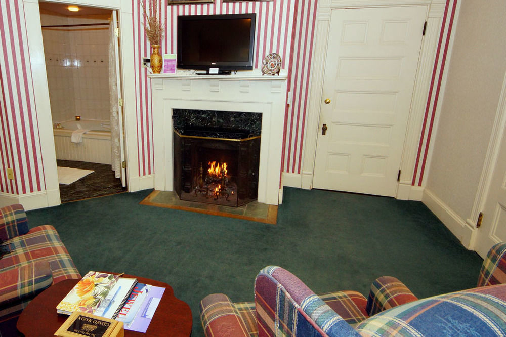 Limerock Inn Rockland Exteriör bild